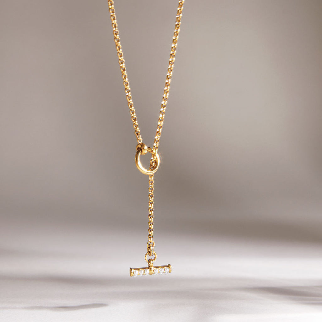 TOGGLE NECKLACE