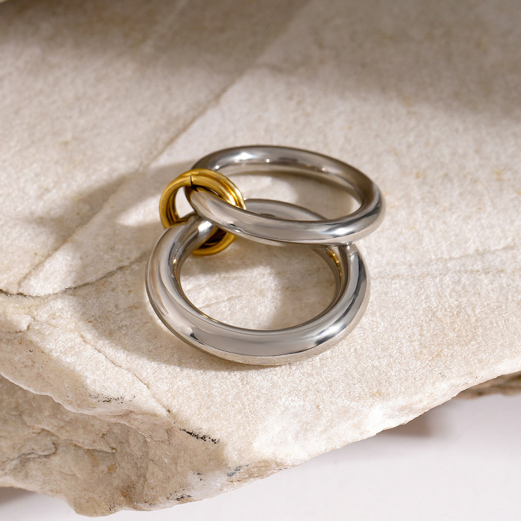 DOUBLE LOOP RING