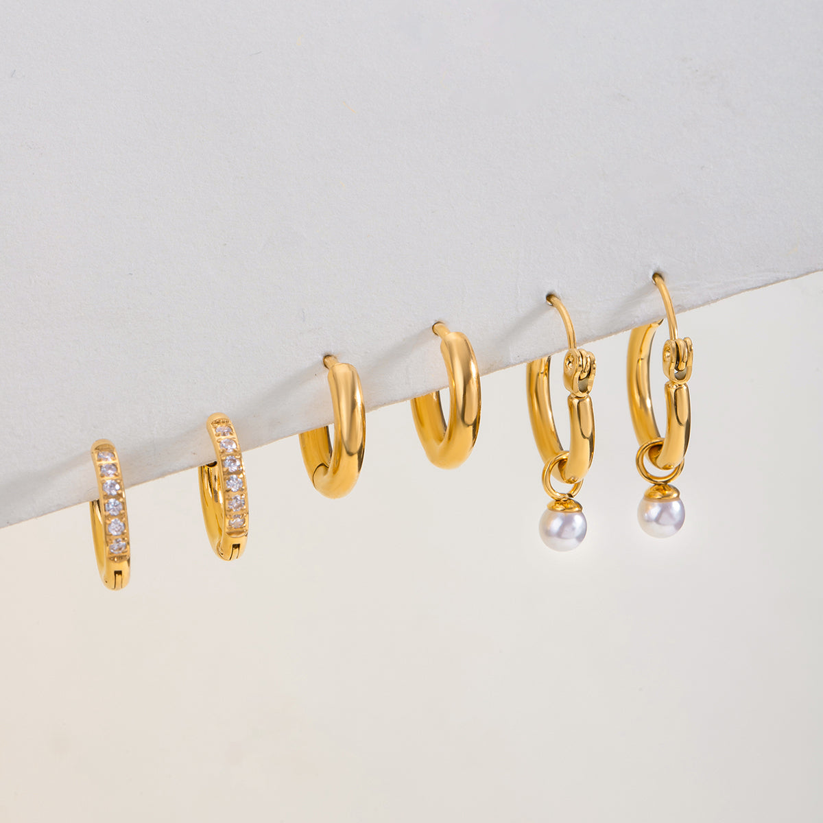 MINI HOOP EARRINGS SET