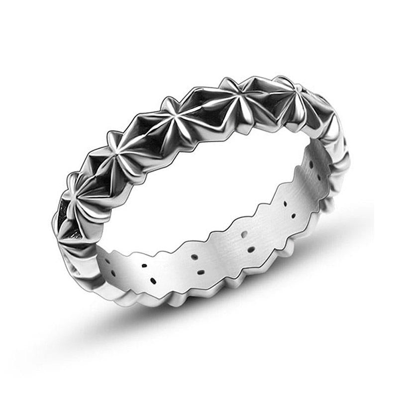 TEXTURED RING